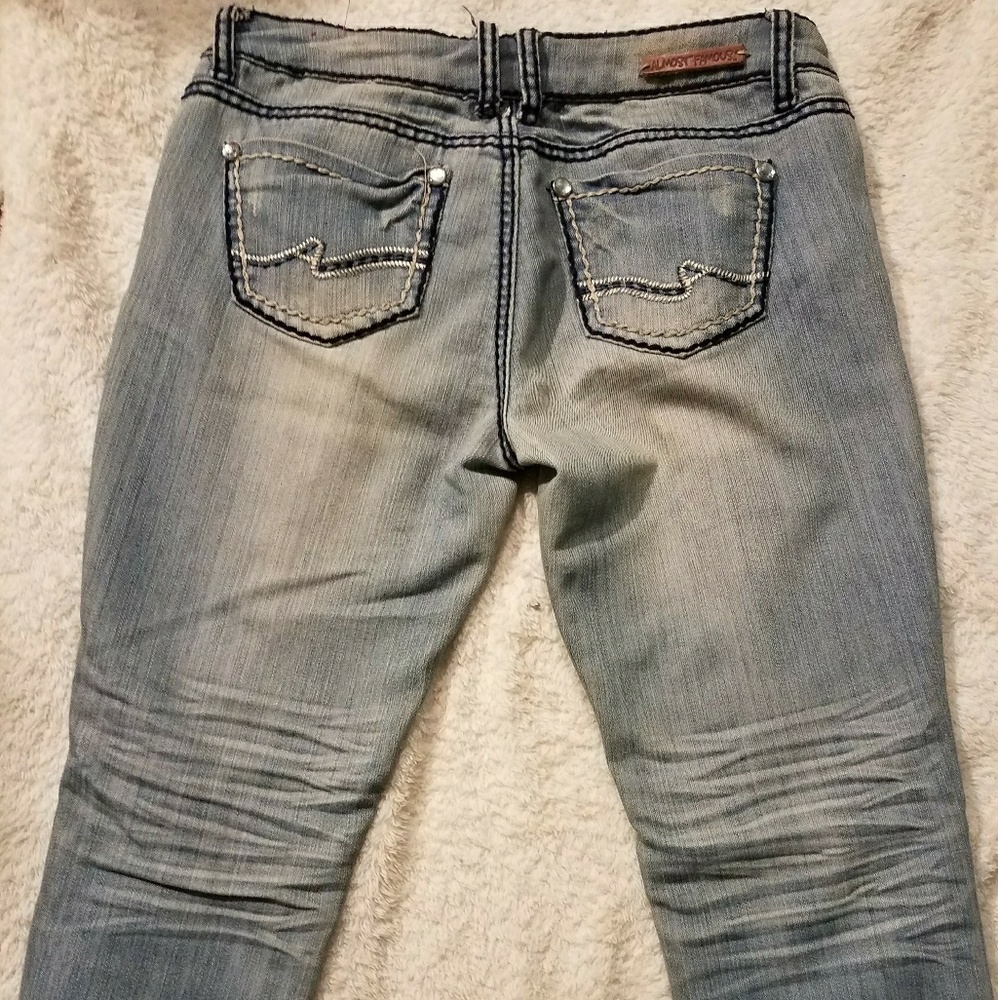 Capri Jeans - Picture 2 of 4